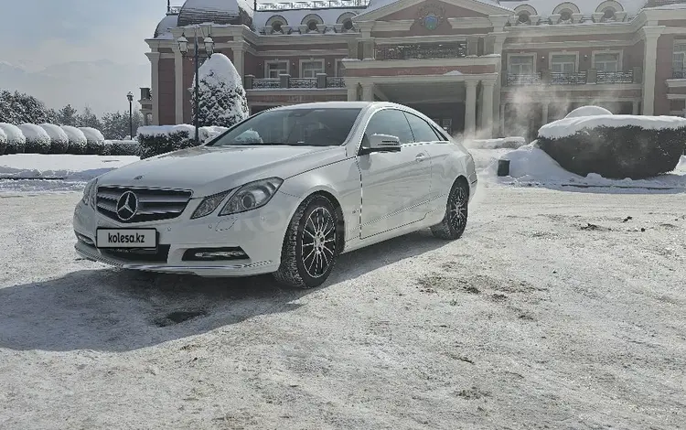 Mercedes-Benz E 200 2010 года за 10 500 000 тг. в Алматы