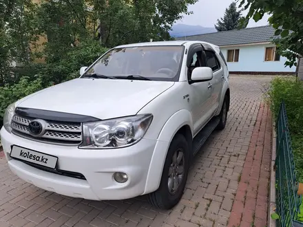 Toyota Fortuner 2010 года за 10 500 000 тг. в Алматы – фото 2