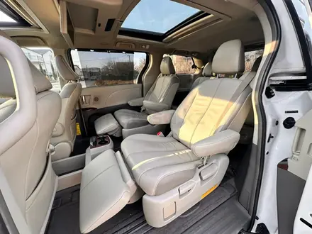 Toyota Sienna 2014 года за 11 000 000 тг. в Уральск