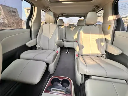 Toyota Sienna 2014 года за 11 000 000 тг. в Уральск – фото 3