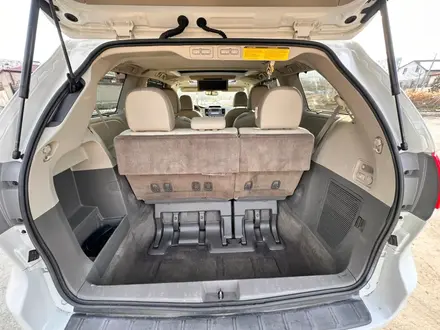 Toyota Sienna 2014 года за 11 000 000 тг. в Уральск – фото 18