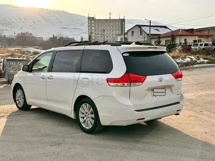 Toyota Sienna 2014 года за 11 000 000 тг. в Уральск – фото 21