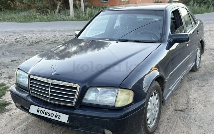 Mercedes-Benz C 180 1995 года за 700 000 тг. в Караганда