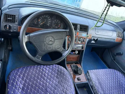 Mercedes-Benz C 180 1995 года за 700 000 тг. в Караганда – фото 5