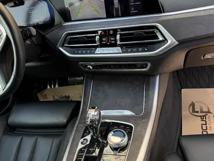 BMW X5 2021 года за 33 000 000 тг. в Караганда – фото 5