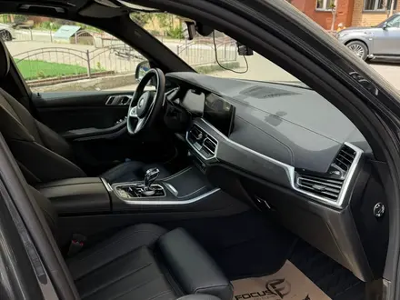BMW X5 2021 года за 33 000 000 тг. в Караганда – фото 6