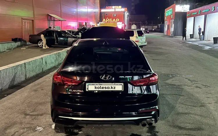 Hyundai Elantra 2018 годаүшін6 000 000 тг. в Алматы