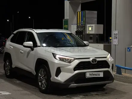 Toyota RAV4 2021 года за 14 000 000 тг. в Актобе – фото 7