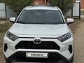 Toyota RAV4 2021 года за 14 000 000 тг. в Актобе – фото 5