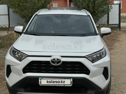 Toyota RAV4 2021 года за 14 000 000 тг. в Актобе – фото 5