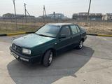 Volkswagen Vento 1996 года за 990 000 тг. в Тараз – фото 2