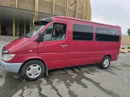 Mercedes-Benz Sprinter 2005 года за 7 150 000 тг. в Алматы – фото 3