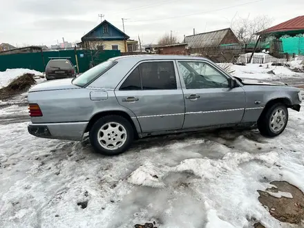 Mercedes-Benz E 230 1989 года за 700 000 тг. в Петропавловск – фото 3