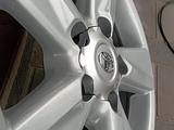 5.150. Лексус 570. Лендкрузер 200. Японские диски оригинал. Новое состояние за 280 000 тг. в Алматы – фото 2