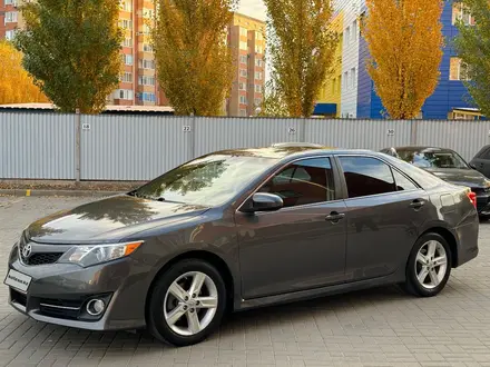 Toyota Camry 2012 года за 6 700 000 тг. в Актобе