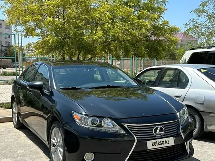 Lexus ES 300h 2013 года за 7 000 000 тг. в Жанаозен