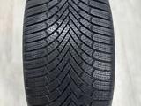255/40R20 Bridgestone BLIZZAK 6 101W за 145 000 тг. в Алматы