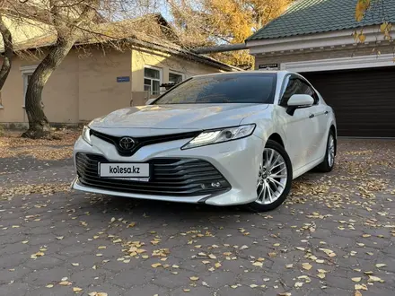 Toyota Camry 2020 года за 14 500 000 тг. в Астана – фото 4