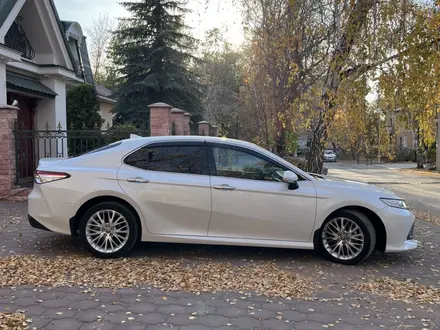 Toyota Camry 2020 года за 14 500 000 тг. в Астана – фото 5