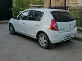 Renault Sandero 2013 годаүшін2 800 000 тг. в Астана – фото 2