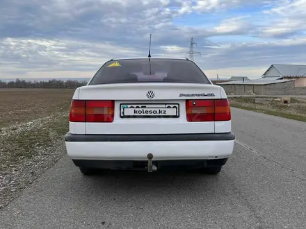 Volkswagen Passat 1994 года за 1 650 000 тг. в Тараз – фото 3