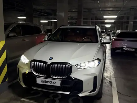 BMW X5 2024 года за 49 500 000 тг. в Алматы – фото 2