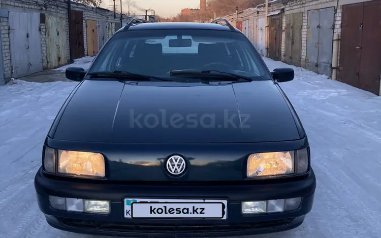 Volkswagen Passat 1993 года за 1 850 000 тг. в Семей