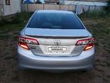 Toyota Camry 2013 года за 5 300 000 тг. в Уральск – фото 4