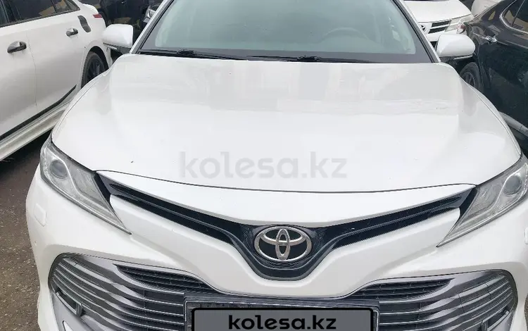 Toyota Camry 2018 года за 13 000 000 тг. в Астана