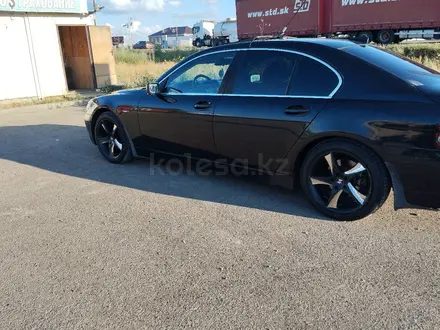 BMW 735 2002 года за 5 000 000 тг. в Уральск