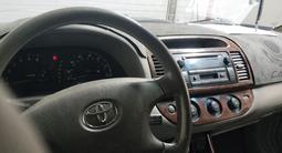 Toyota Camry 2003 годаfor4 150 000 тг. в Семей – фото 2