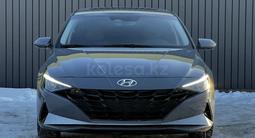 Hyundai Elantra 2022 года за 10 990 000 тг. в Актобе – фото 3
