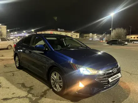 Hyundai Elantra 2019 года за 7 700 000 тг. в Атырау – фото 3