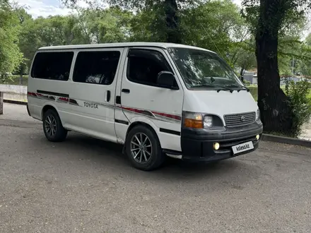 Toyota Hiace 2003 года за 4 500 000 тг. в Алматы – фото 2