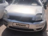 Ford Fusion 2003 года за 230 726 тг. в Уральск – фото 2