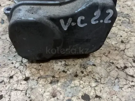 Заслонка дросельная опель вектра С 2.2 за 35 000 тг. в Караганда