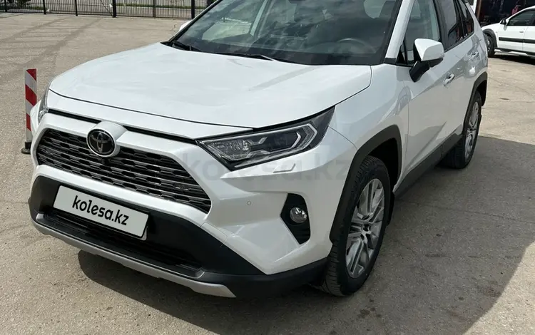 Toyota RAV4 2021 годаүшін20 300 000 тг. в Актобе