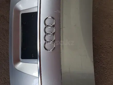 Крышка багажника на Audi A6 С6 за 25 000 тг. в Шымкент – фото 3