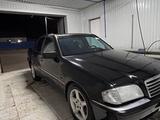 Mercedes-Benz C 200 1998 годаүшін1 300 000 тг. в Актобе – фото 3