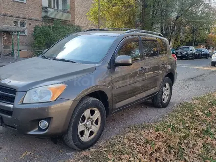 Toyota RAV4 2010 года за 6 500 000 тг. в Алматы – фото 2