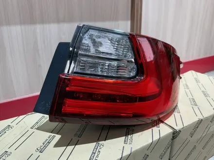 Фонарь задний lexus ES250 2015-2018 81551-33760 XV60, задний правый за 140 000 тг. в Шымкент – фото 3