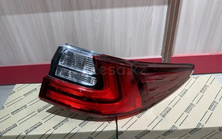 Фонарь задний lexus ES250 2015-2018 81551-33760 XV60, задний правый за 140 000 тг. в Шымкент