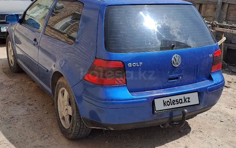 Volkswagen Golf 2000 годаүшін2 400 000 тг. в Кызылорда