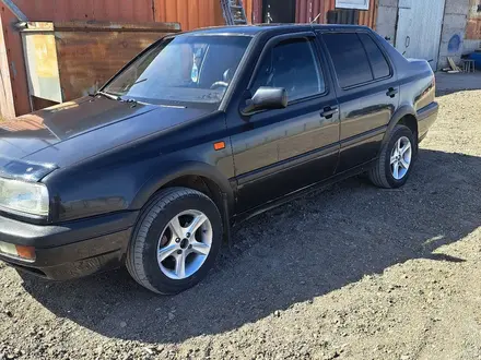 Volkswagen Vento 1992 года за 1 700 000 тг. в Жезды – фото 4