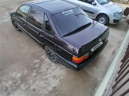 Volkswagen Passat 1988 года за 1 100 000 тг. в Шардара – фото 4