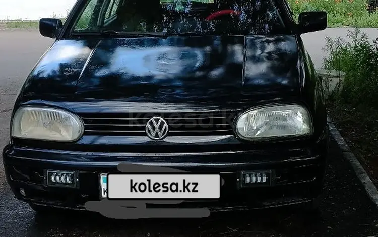 Volkswagen Golf 1994 годаfor1 000 000 тг. в Караганда