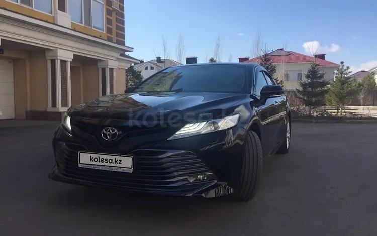 Toyota Camry 2020 годаfor16 200 000 тг. в Астана