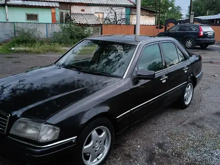 Mercedes-Benz C 280 1995 года за 1 400 000 тг. в Алматы – фото 3