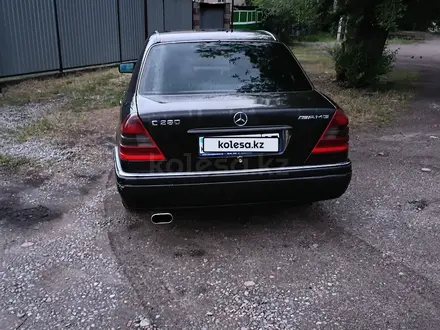 Mercedes-Benz C 280 1995 года за 1 400 000 тг. в Алматы – фото 4