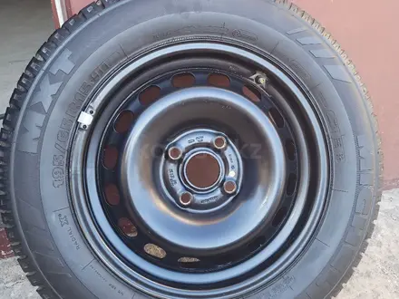Запасное колесо Michelin mxt R15 за 30 000 тг. в Караганда – фото 2